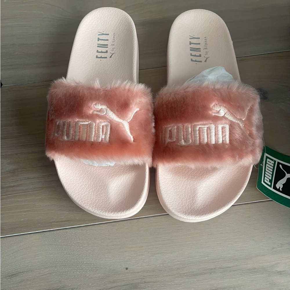 Puma Women's Slippers in Pink